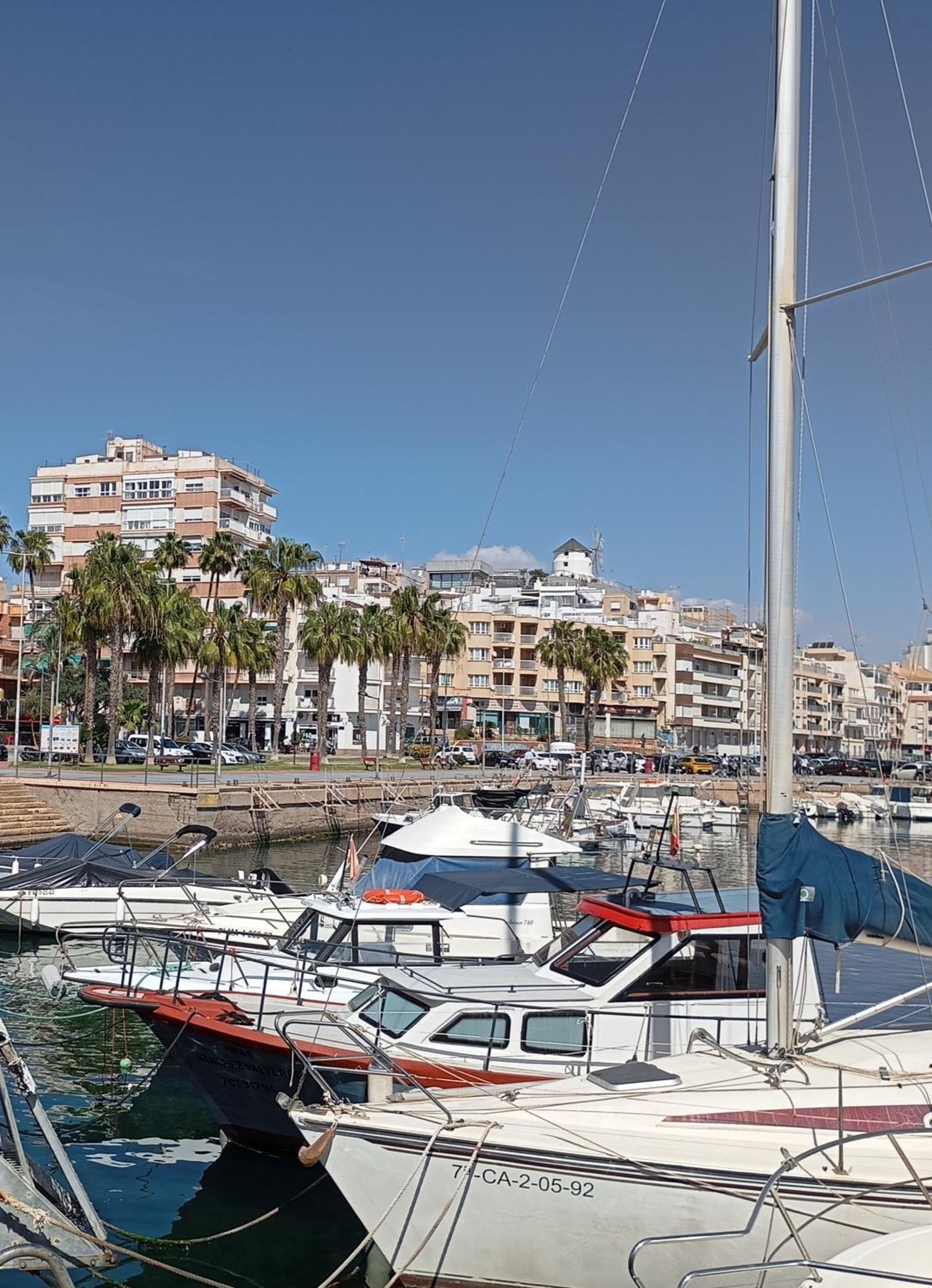 Mawilec, Centre, Plage, Port, Garage Águilas Zewnętrze zdjęcie